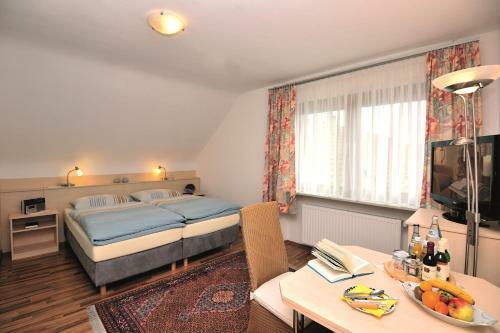 Hostal Hotel Pension Heidi