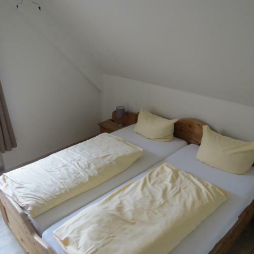 Hostal Gasthaus Zum Lamm