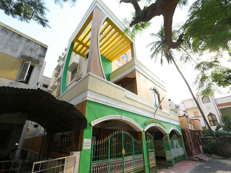 Hotel Oyo 11736 Venkateswara Vilasam