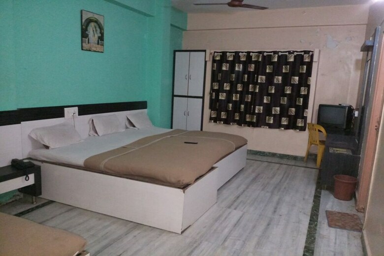 Hotel Kaustubh