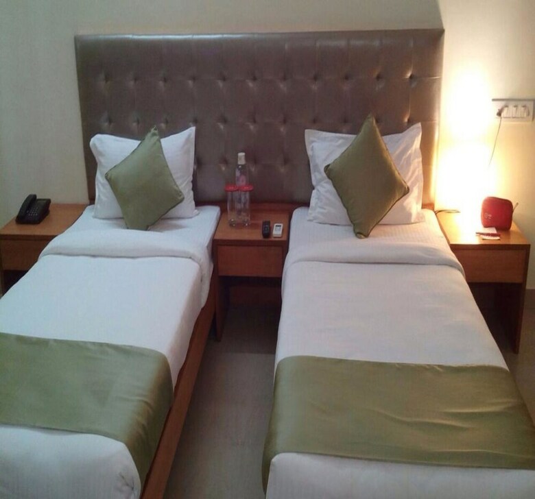 Hotel Cyber Heights