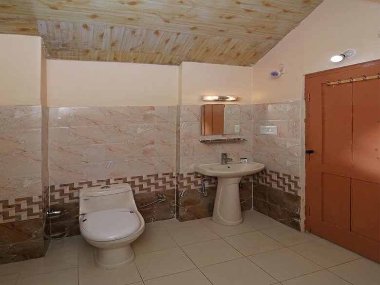 Hotel Oyo 13696 Home River Side Cottage Manali