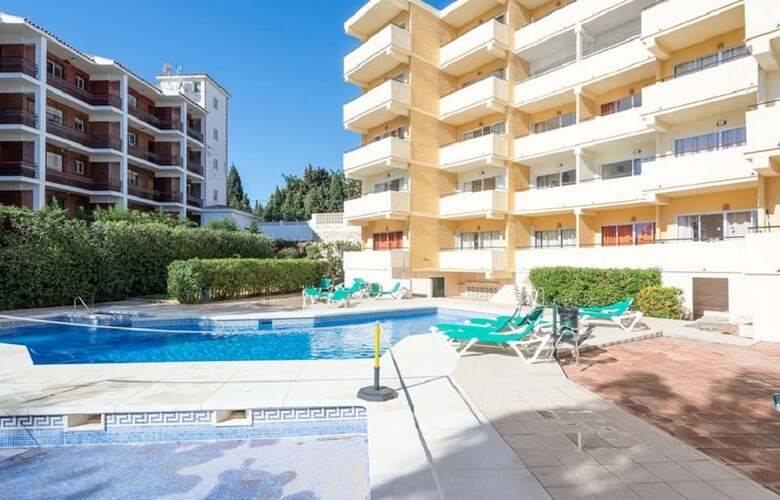 Aparthotel Apartment Club Playa Flores