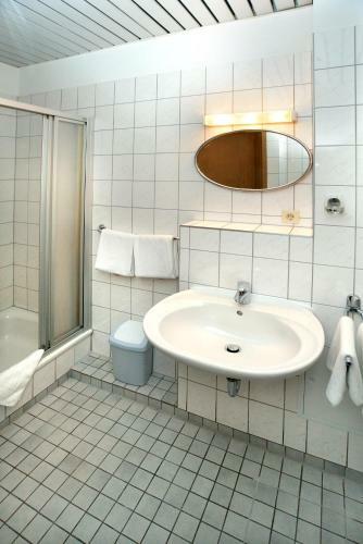 Hostel 1a Zimmer Frei