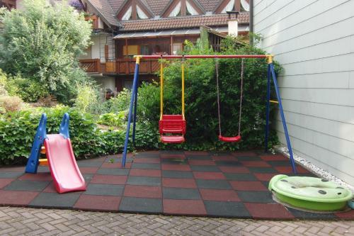 Hostal Gasthaus Pension Zur Linde
