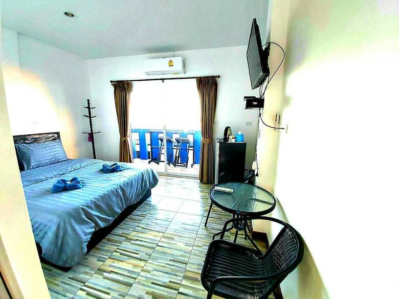 Hotel Neutron Bungalow
