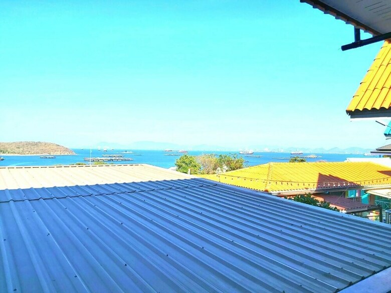 Hotel Neutron Bungalow
