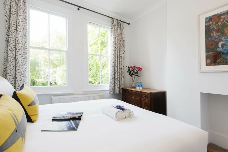 The Stunning Philbeach Garden Apartment- Csd