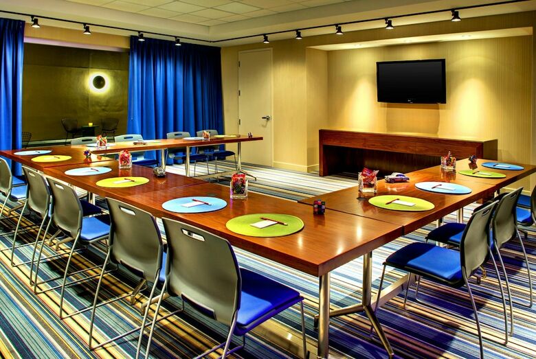 Hotel Aloft Leawood-overland Park