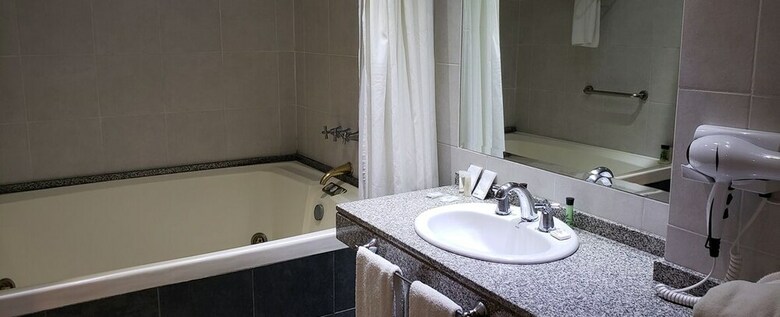 Hotel Howard Johnson By Wyndham San Pedro