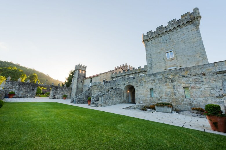 Torre De Tebra