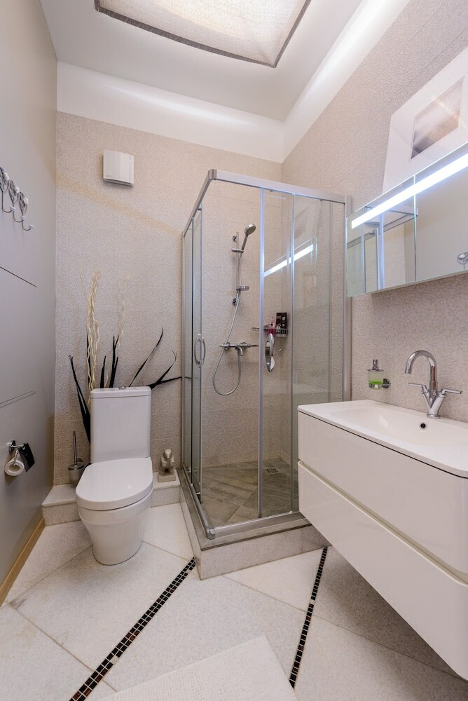 Aquarelle Apartment On Stremyannaya