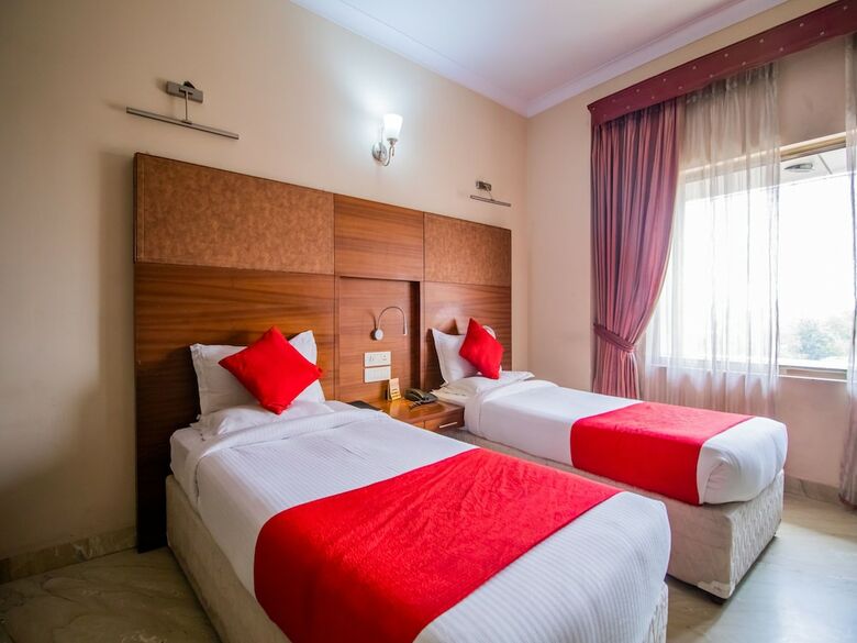Oyo 1199 Hotel Maharaja Residency