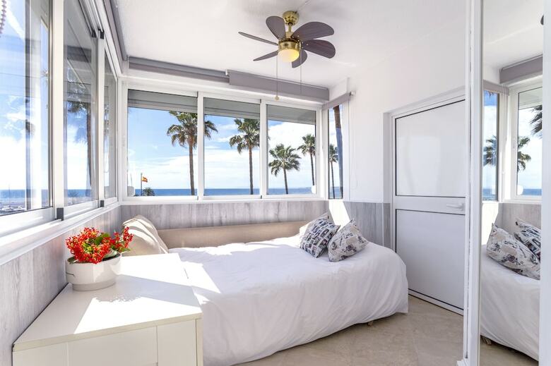 Apartamentos Rentcostadelsol Marbella-el Faro