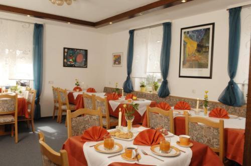 Adler Hotel & Restaurant