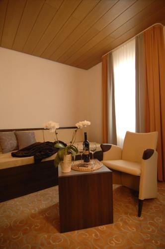 Adler Hotel & Restaurant