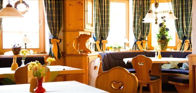 Hostal Gasthof Zur Burg