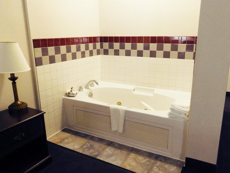 Hotel Americas Best Value Inn Fredonia