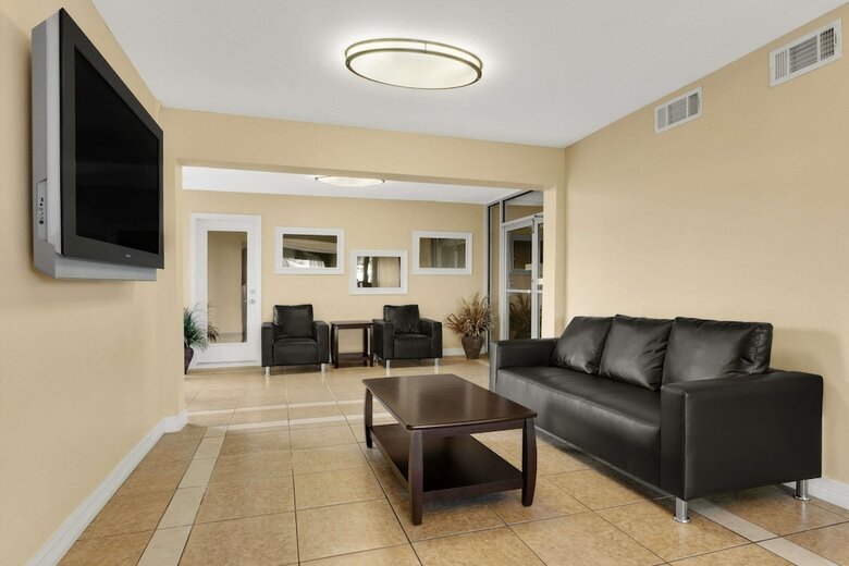 Motel Super 8 By Wyndham Fort Worth Tx