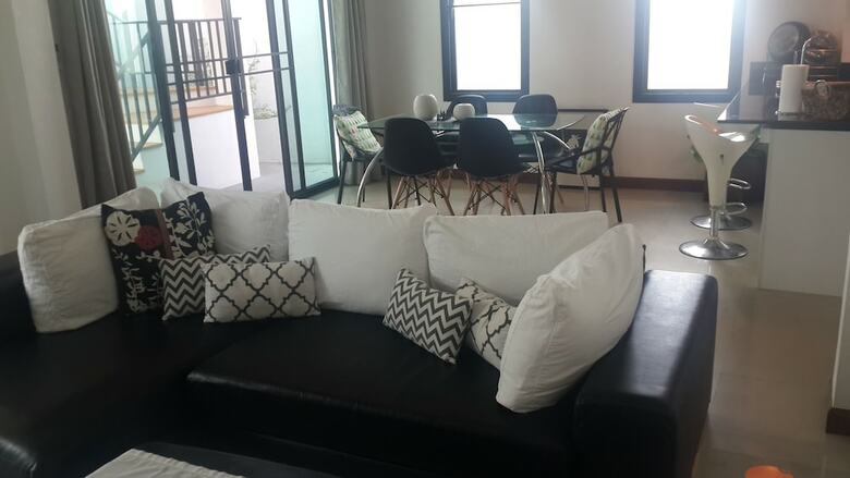 3br Pool Villa Near Beach And Laguna