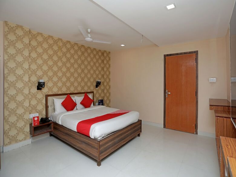 Hotel Oyo 13134 Grand Regency