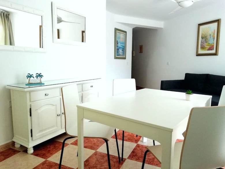 Apartment-apartment-ensuite With Shower-city View