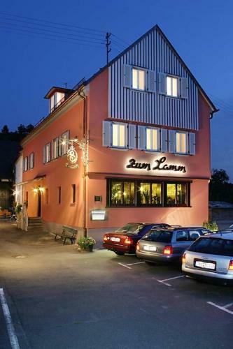 Hostal Gasthaus Zum Lamm