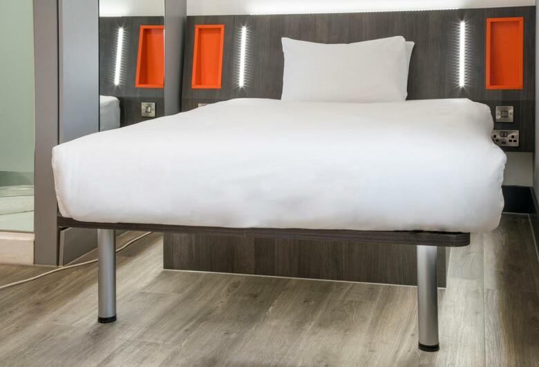 Easyhotel Reading