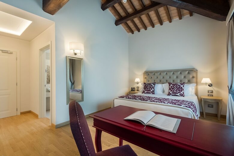 Hotel Borgo La Chiaracia Resort & Spa
