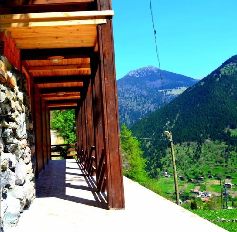 Ozturk Apart & Cafe