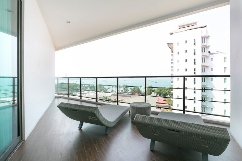 The Pattaya Discovery Beach Hotel Pattaya