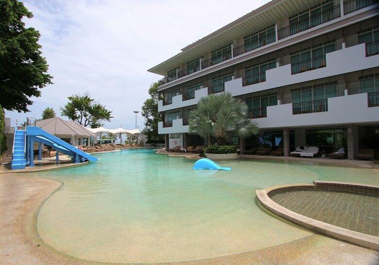The Pattaya Discovery Beach Hotel Pattaya