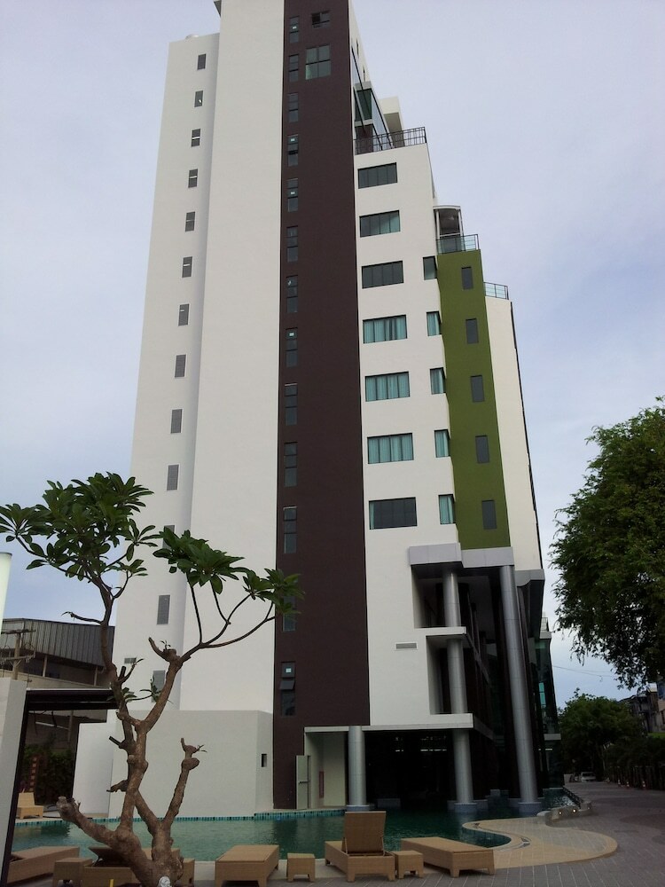 The Pattaya Discovery Beach Hotel Pattaya