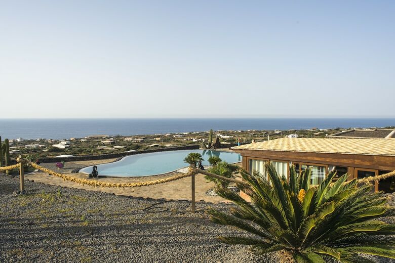 Resort Dammusi Sotto Le Stelle
