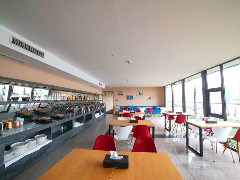 Ibis Styles Chengdu American Center Hotel