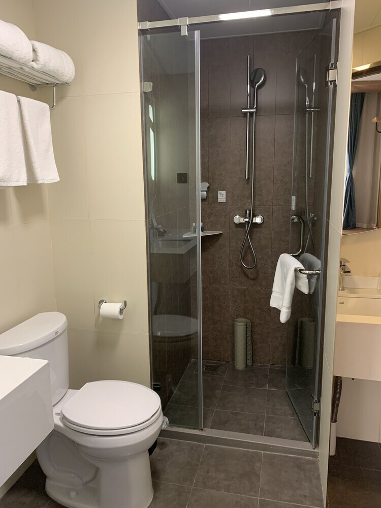 Ibis Styles Chengdu American Center Hotel