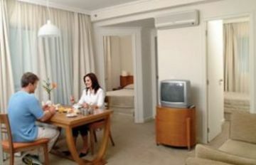 Hotel Quality Suites Long Stay Bela Cintra