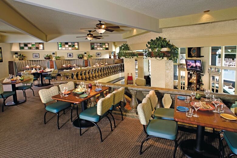 Hotel Pointe Hilton Tapatio Cliffs Resort