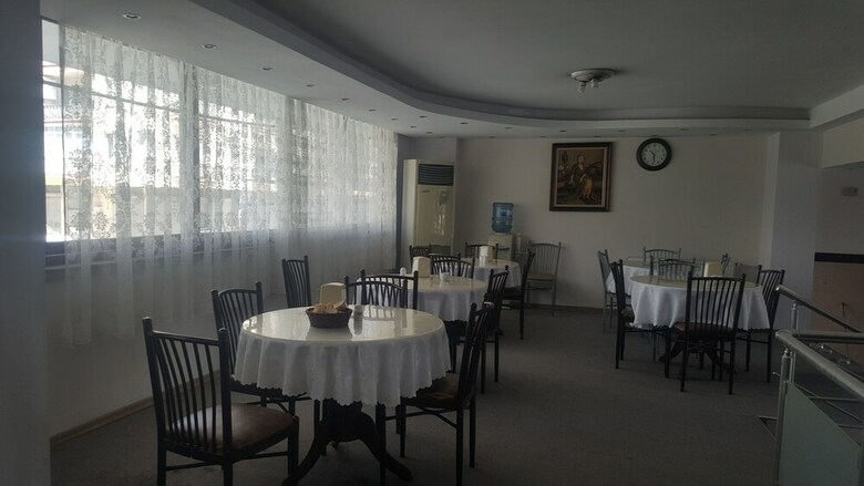 Hotel Bayrakli Otel