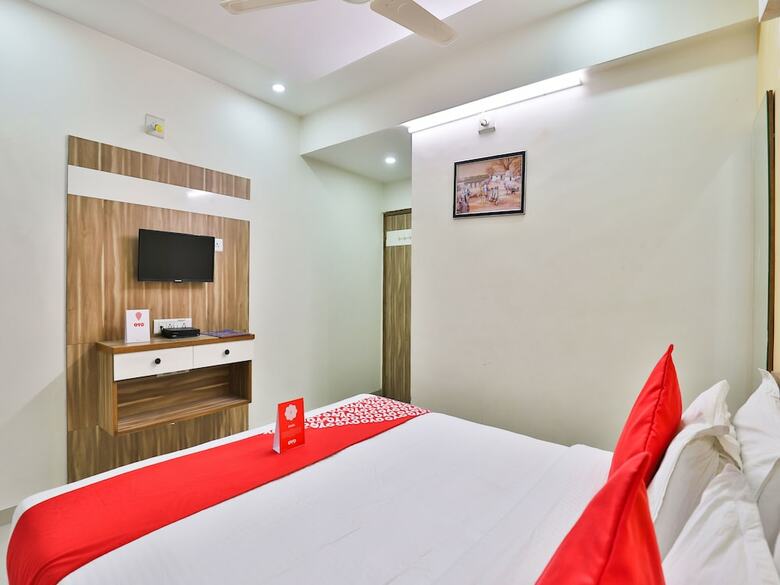 Hotel Oyo 15417 Red Rose
