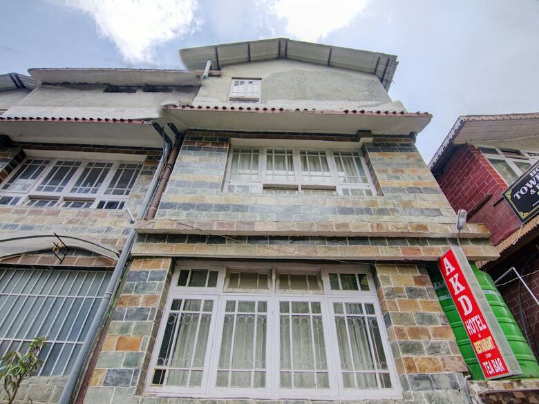 Oyo 13844 Akd Hotel
