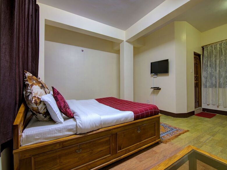 Oyo 13844 Akd Hotel