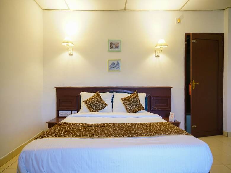 Apartamentos Oyo 15510 Chandana Annexe