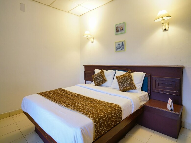 Apartamentos Oyo 15510 Chandana Annexe