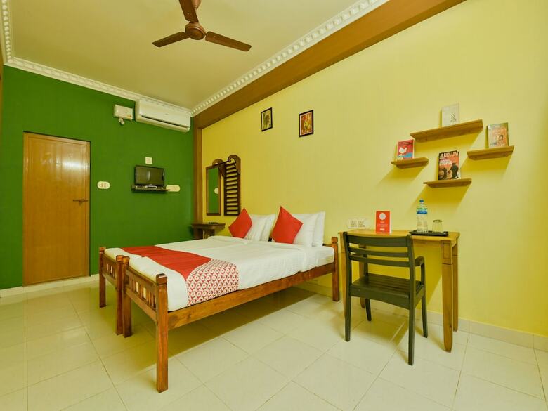 Hotel Oyo 14342 Happy Rooms