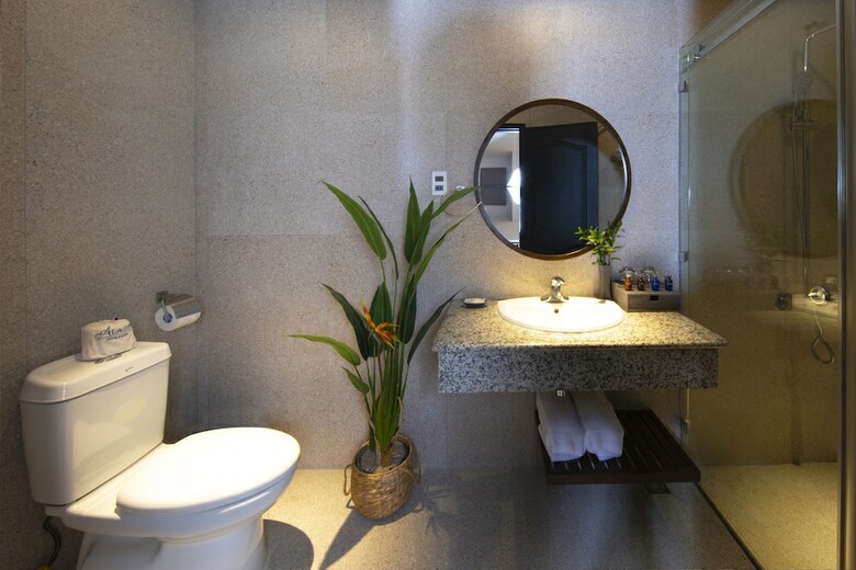 Alagon Central Hotel & Spa