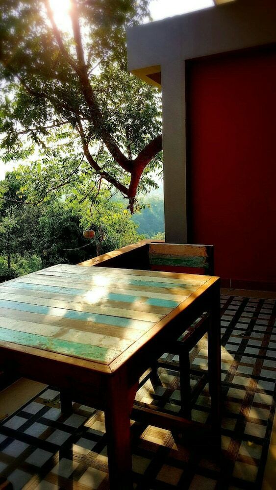 Hotel Baan Phuchalianglom