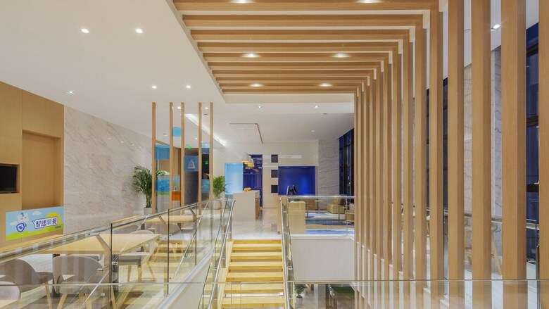 Hotel Holiday Inn Express Qingdao West Coast