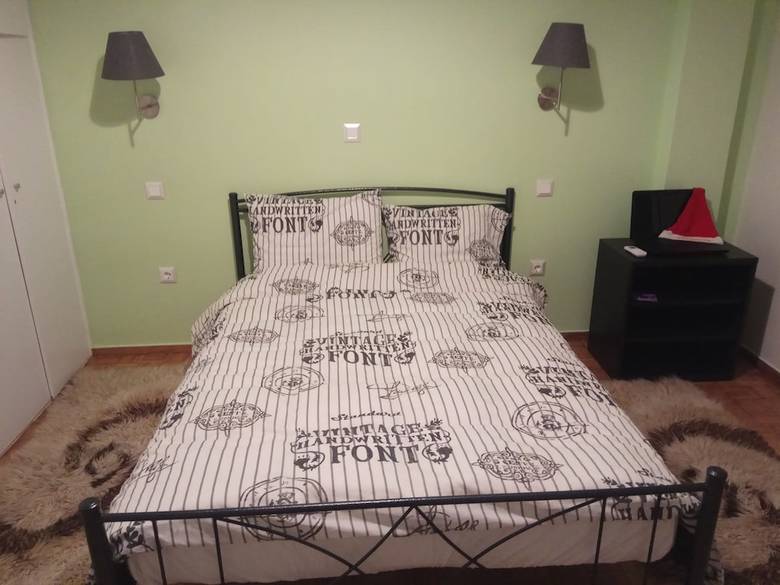 Hotel Grandma Vasiliki Rooms To Let