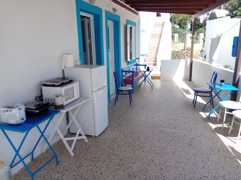 Hotel Grandma Vasiliki Rooms To Let